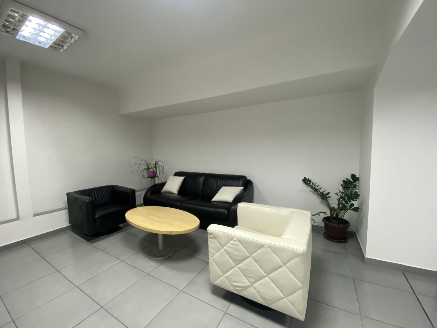 Премиум деловна зграда со канцелариски простории - 3