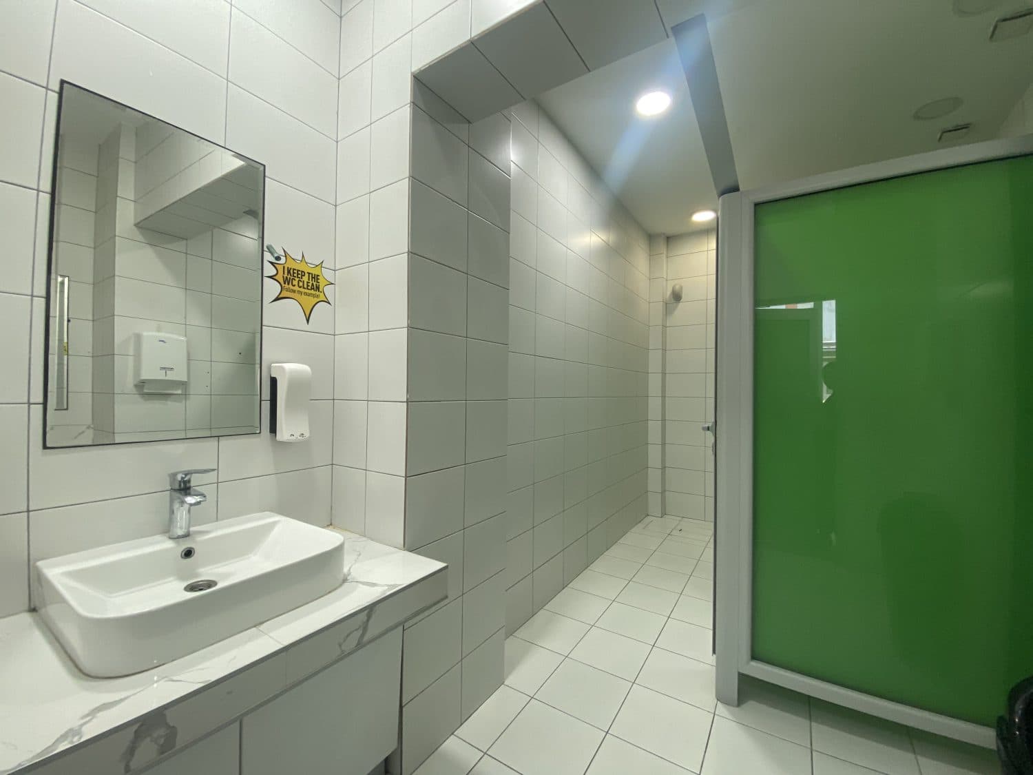 Премиум деловна зграда со канцелариски простории - За Изнајмување - Кисела Вода - Слика 14