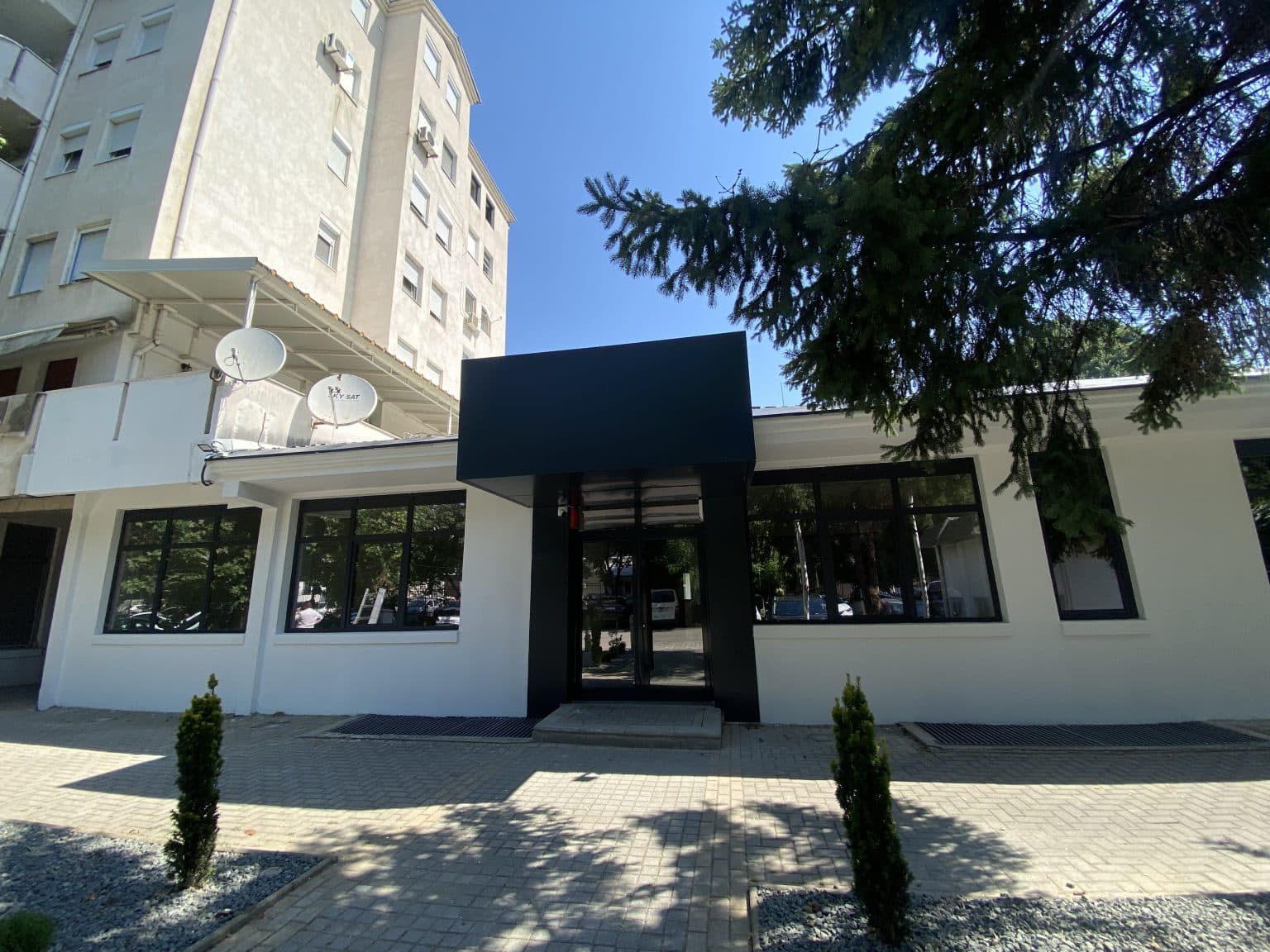 Деловен објект 317м2 во Центар - За Изнајмување - Центар - Слика 1