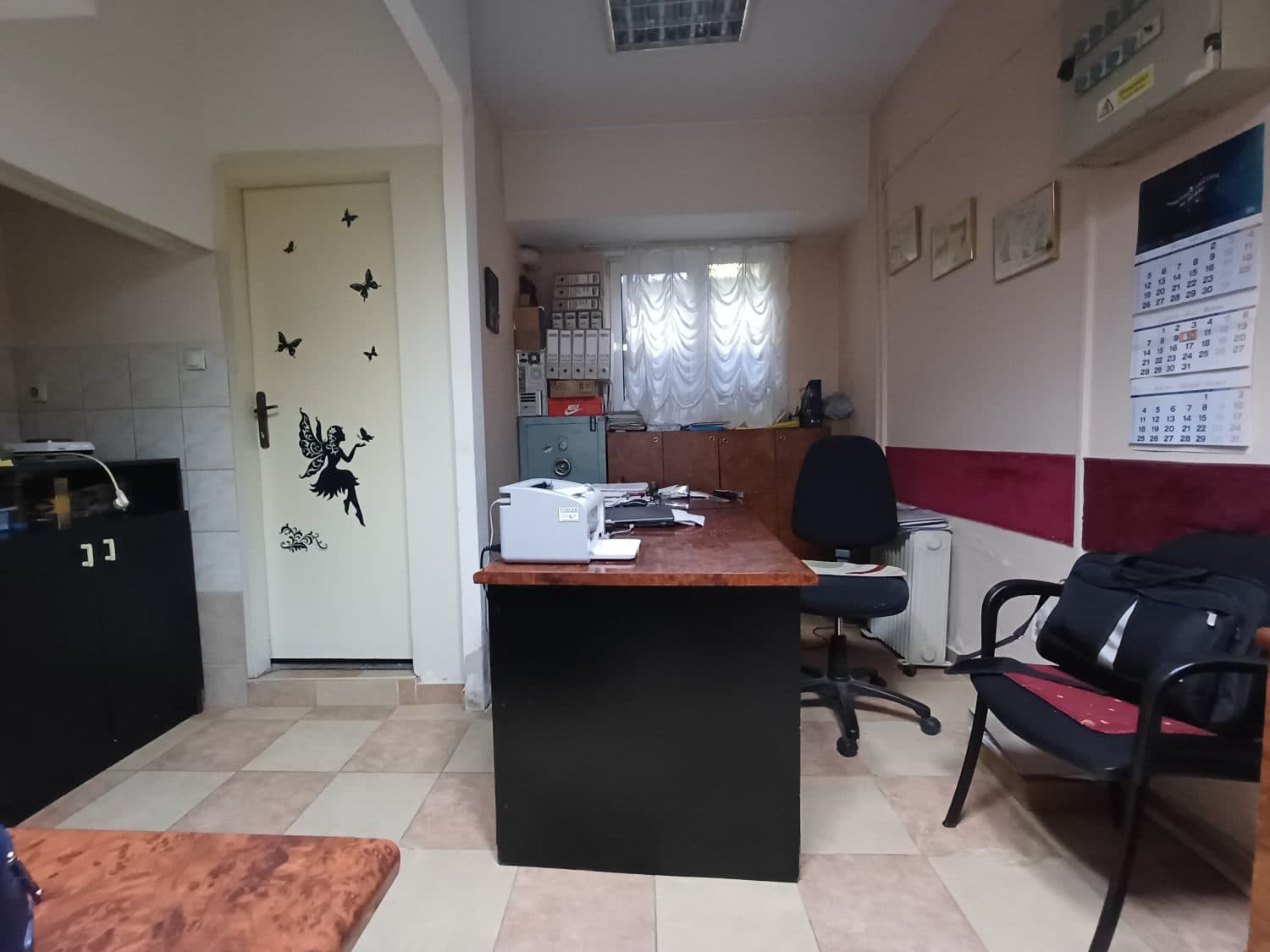 Деловен простор 260м2 во Лептокарија - За Продажба - Карпош - Слика 2