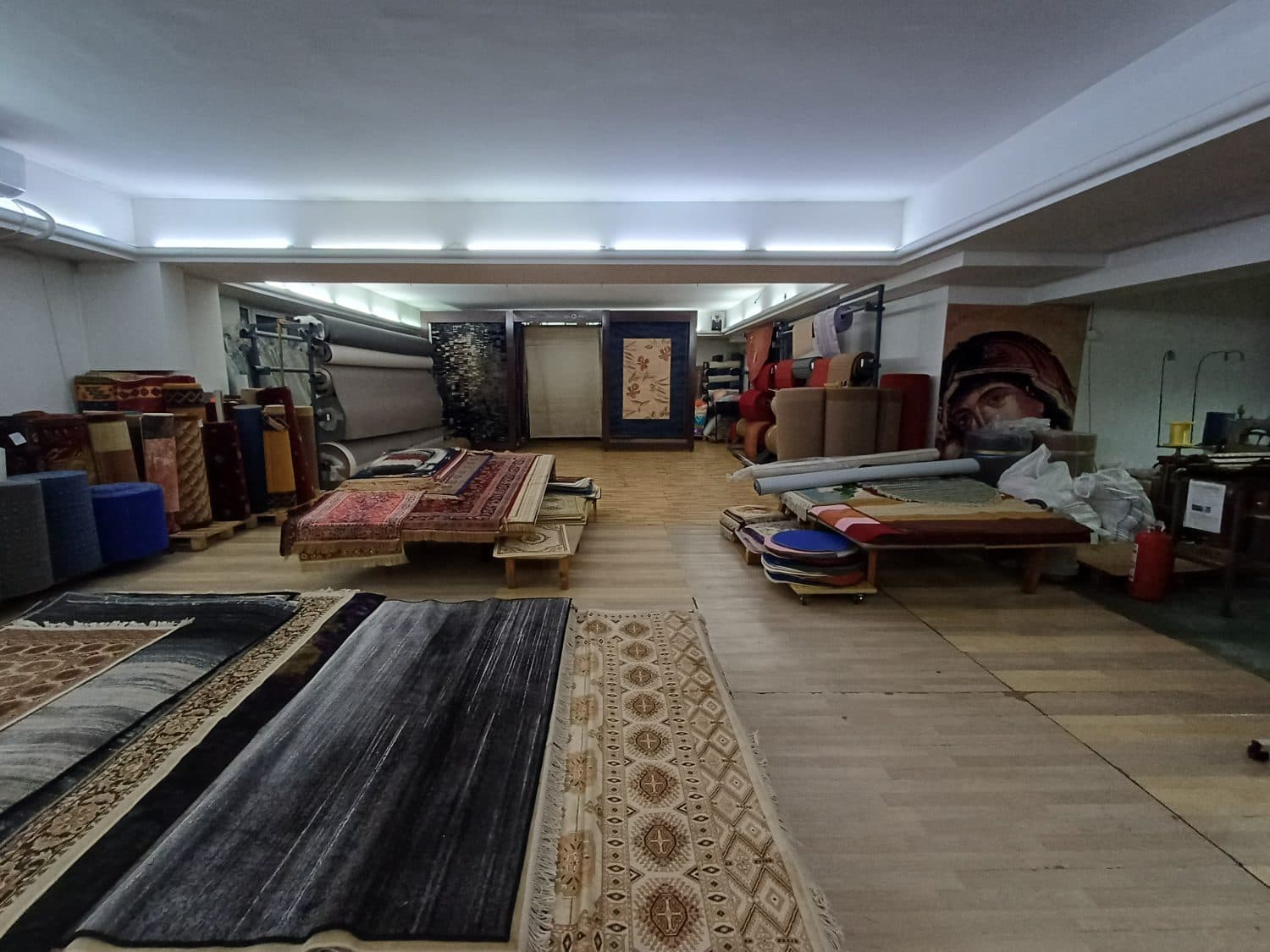 Деловен простор 260м2 во Лептокарија - За Продажба - Карпош - Слика 3