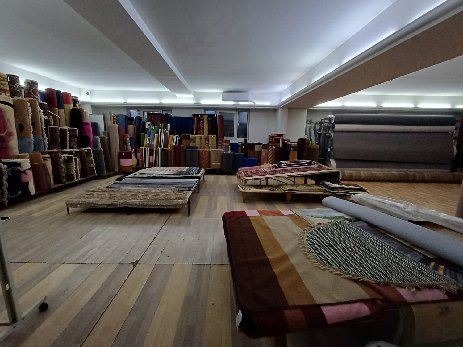 Деловен простор 260м2 во Лептокарија - За Продажба - Карпош - Слика 5