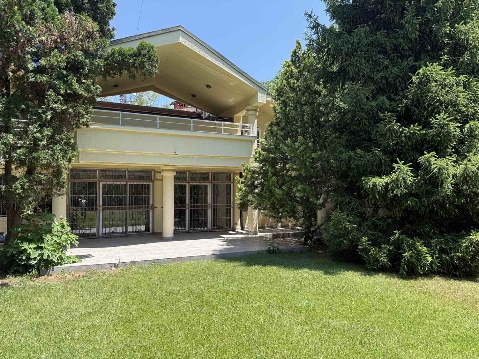 House with spacious yard in Zlokukjani - For Rent - Zlokukjani