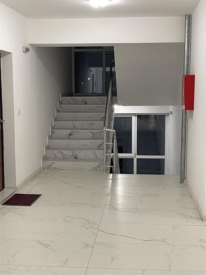 Стан 50м2 во близина на East Gate - За Изнајмување - Гази Баба - Слика 8