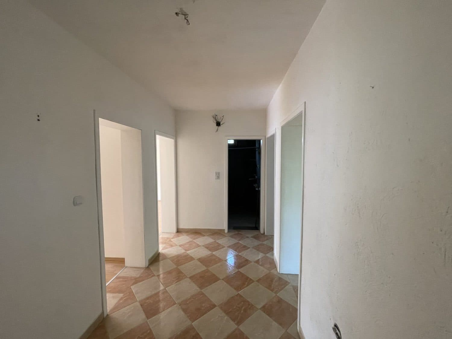 House for Sale in Gorno Sonje - For Sale - Sopishte - Image 3