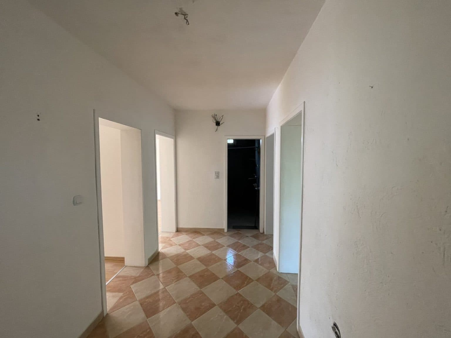 House for Sale in Gorno Sonje - 3