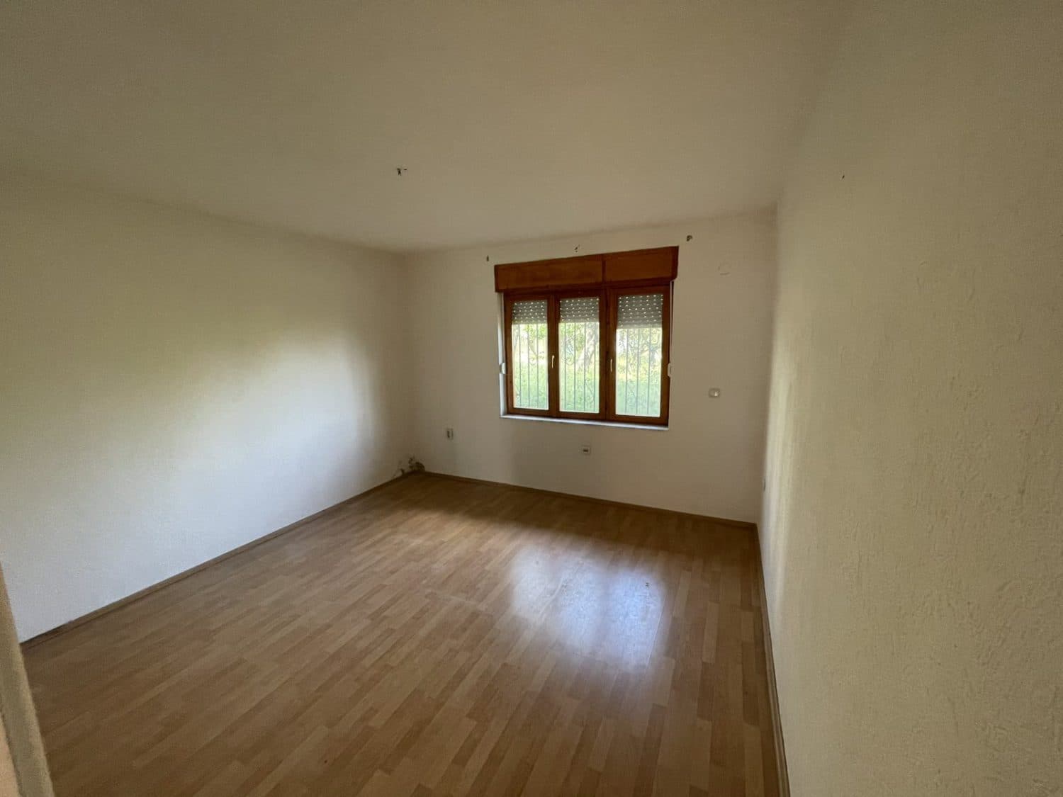 House for Sale in Gorno Sonje - For Sale - Sopishte - Image 2