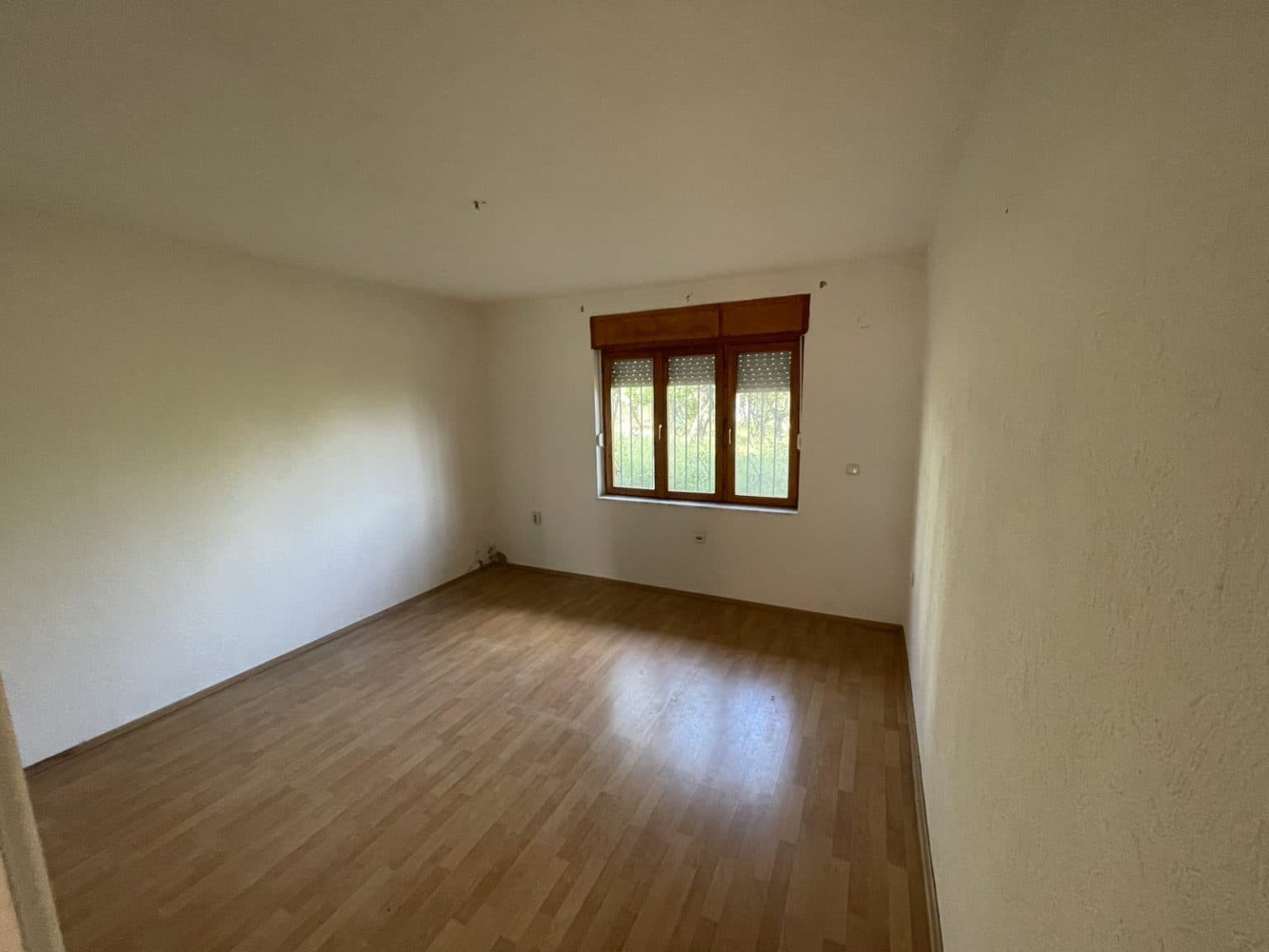 House for Sale in Gorno Sonje - 2