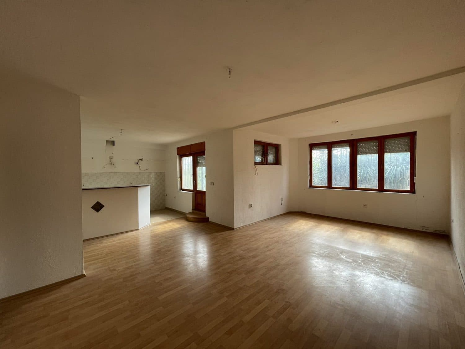 House for Sale in Gorno Sonje - For Sale - Sopishte - Image 4