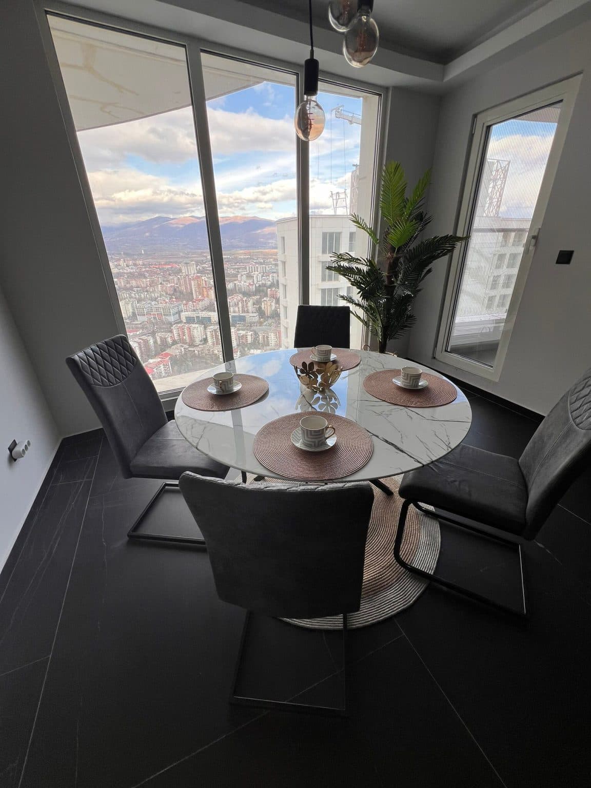 Modernly furnished penthouse in Cevahir - For Sale - Aerodrom - Image 1