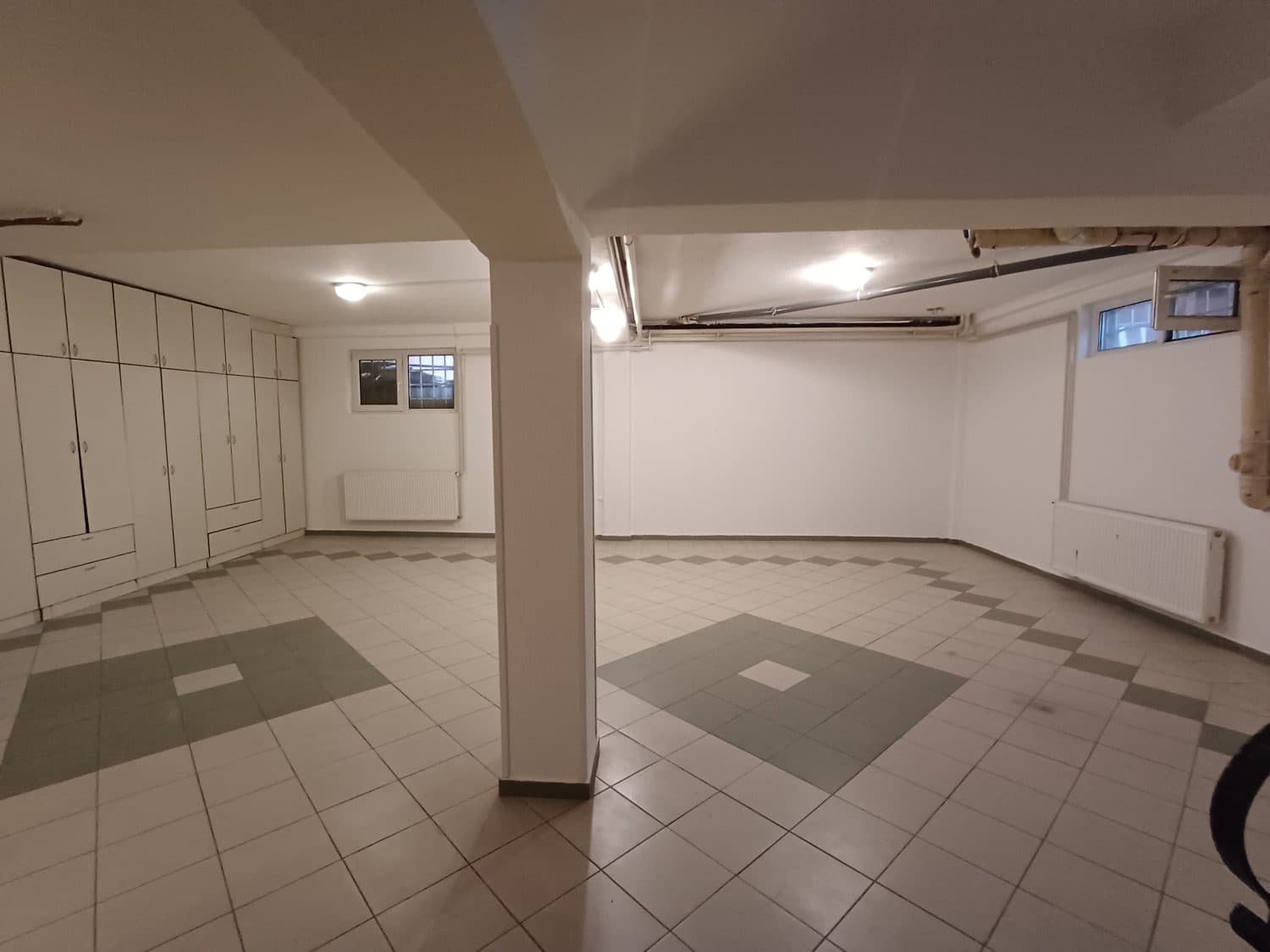 House 350m² in Taftalidze on quiet location - For Rent - Karposh - Image 10