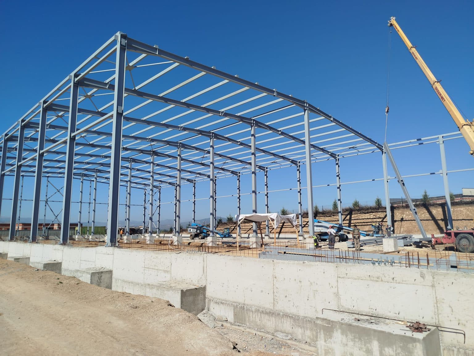 New warehouse space 2720m2 in Petrovec - For Rent - Petrovec