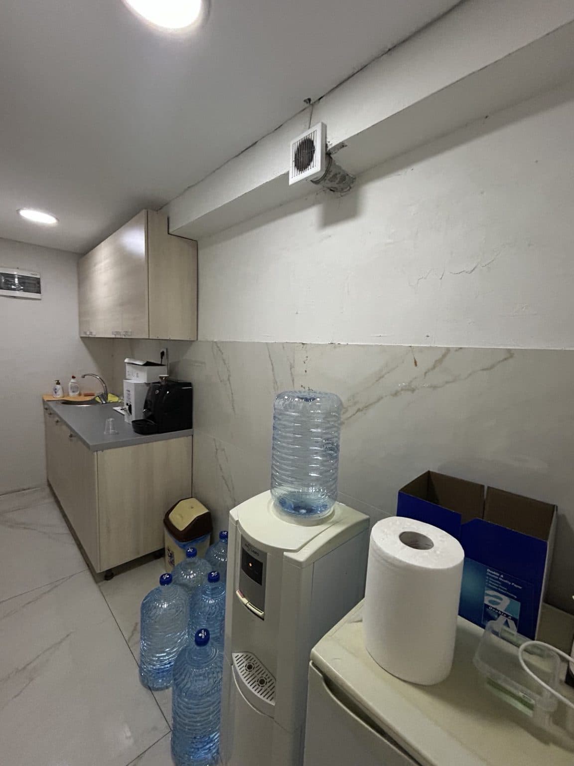 Деловен простор 138м2 во Тафталиџе - За Изнајмување - Карпош - Слика 6