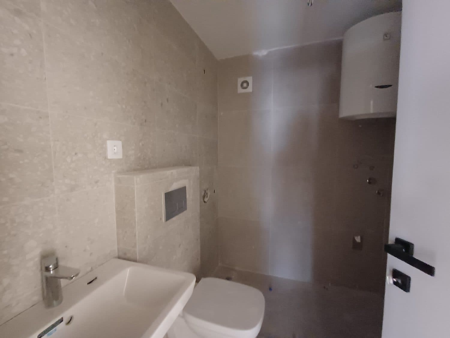 Business space 600m2 оn Vodno - За Изнајмување - Водно - Слика 7