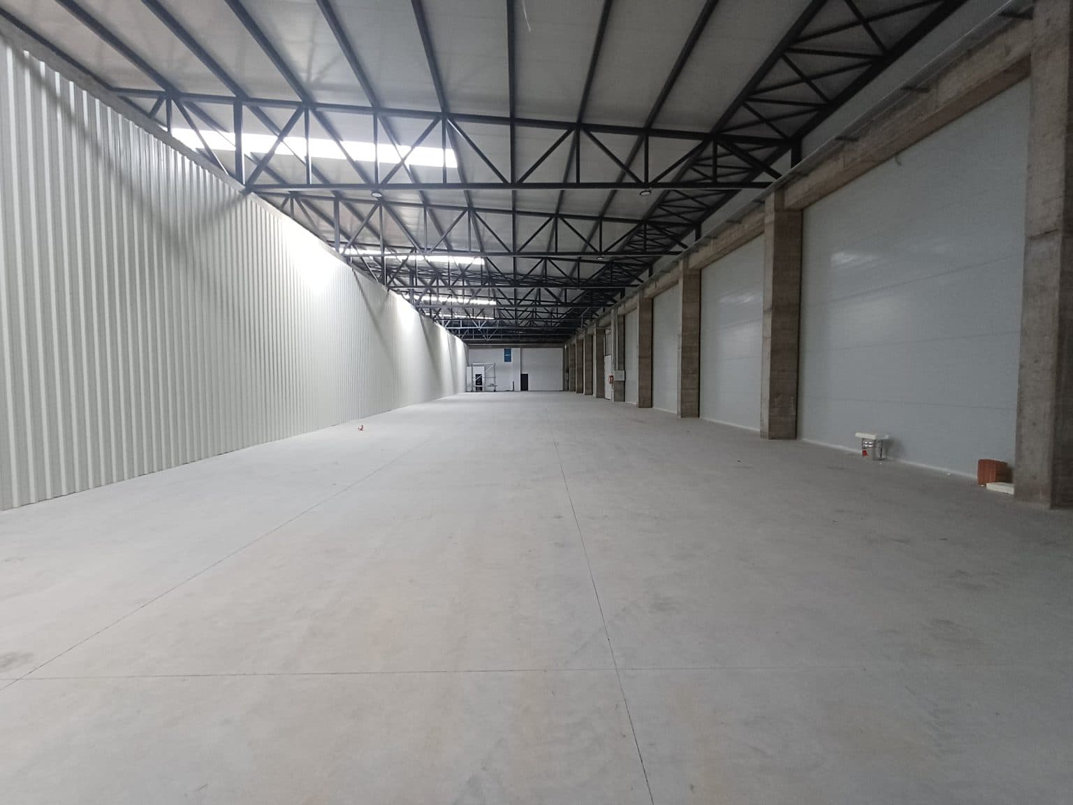 Warehouse 1000м2 in Vizbegovo - For Rent - Cucer - Sandevo - Image 4