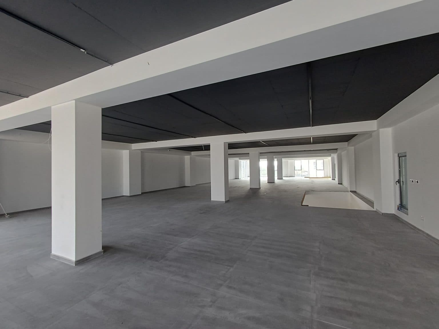 Warehouse 1000м2 in Vizbegovo - For Rent - Cucer - Sandevo - Image 7