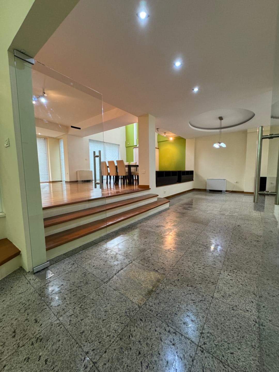 House 400m² on a quiet location in Kozle - For Rent - Karposh - Image 4