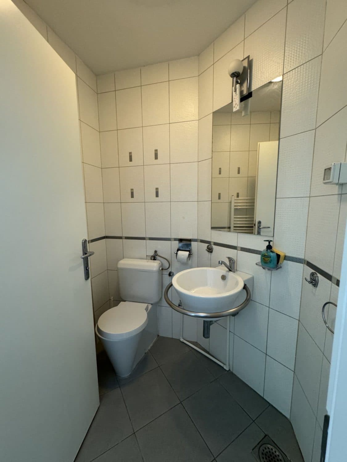 House 400m² on a quiet location in Kozle - For Rent - Karposh - Image 15