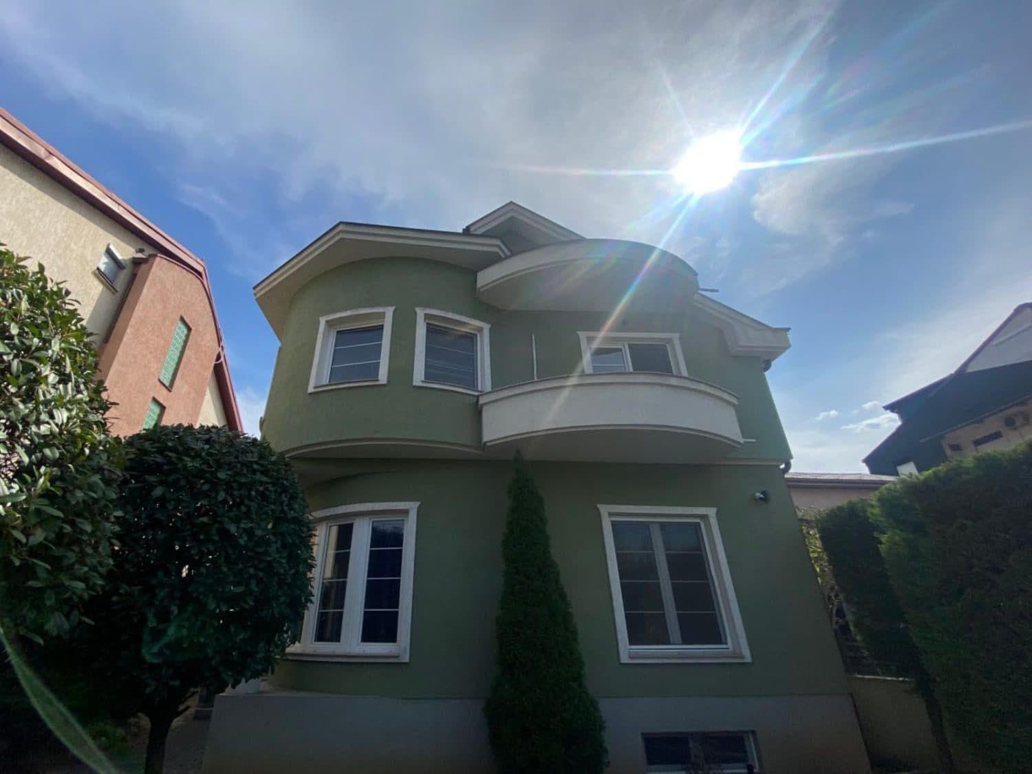 House 360m2 in Taftalidze - For Rent - Karposh - Image 1