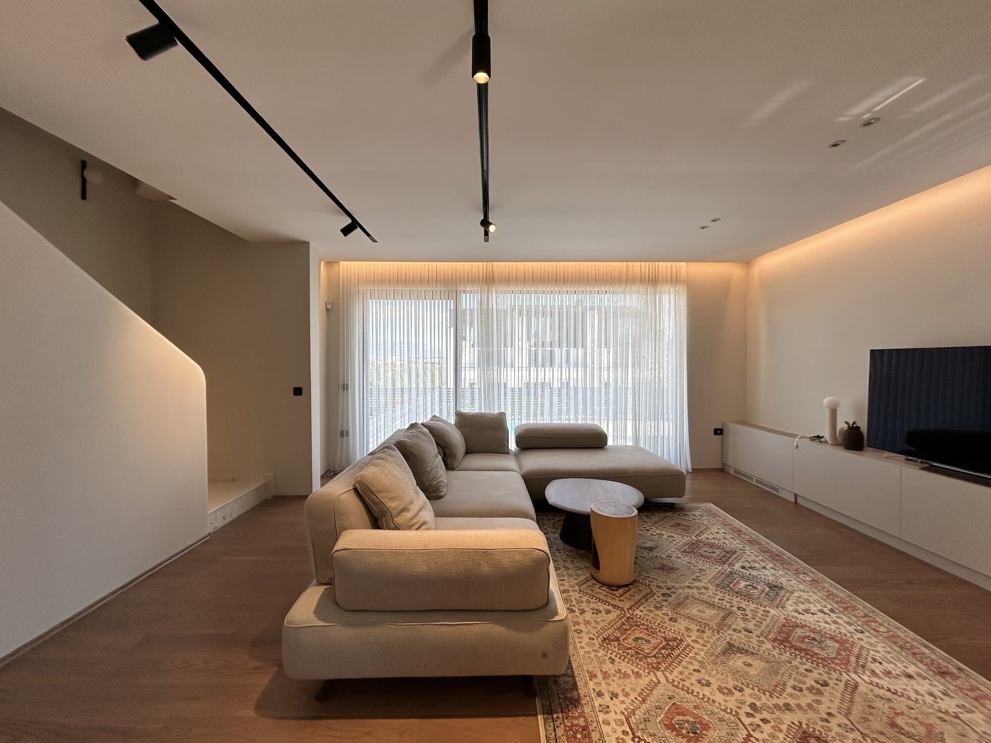 Modern house 425m² in Bardovci - For Rent - Bardovci