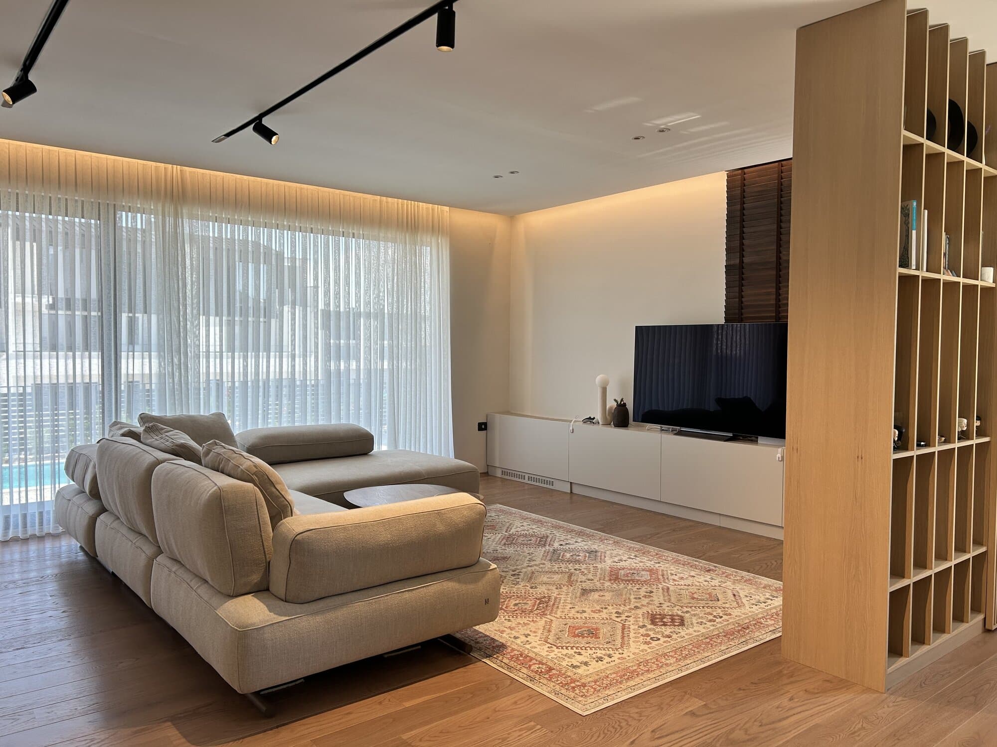 Modern house 425m² in Bardovci - 2