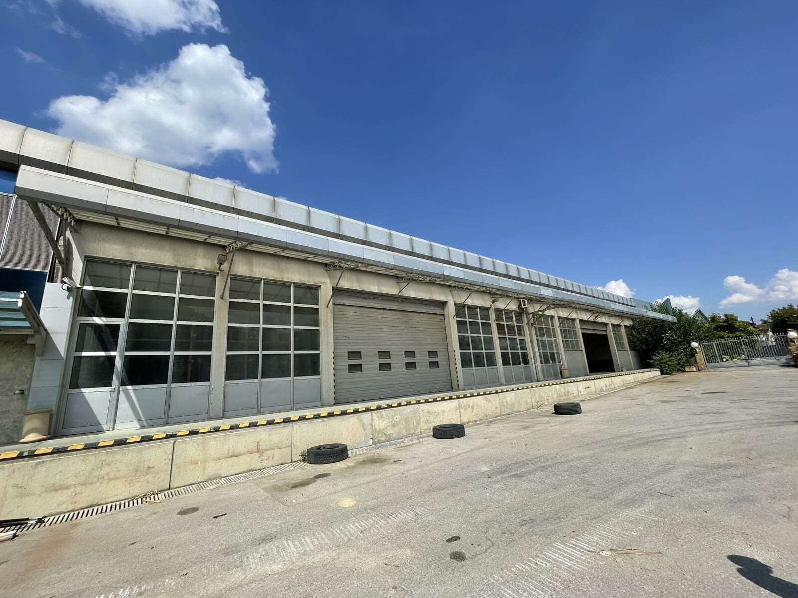 Деловен простор 900м2 во Кисела Вода - За Изнајмување - Кисела Вода