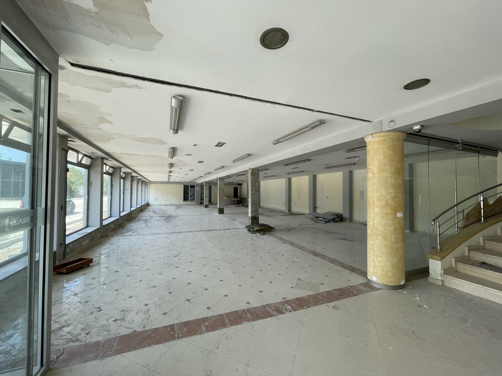 Деловен простор 900м2 во Кисела Вода - За Изнајмување - Кисела Вода - Слика 6