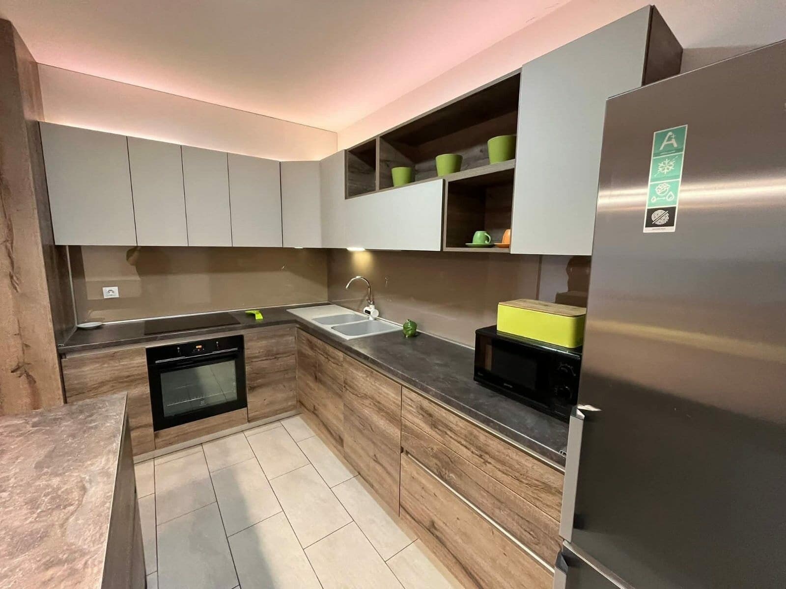 Модерно опремен стан 88м2 во Капитол - За Продажба - Аеродром - Слика 5