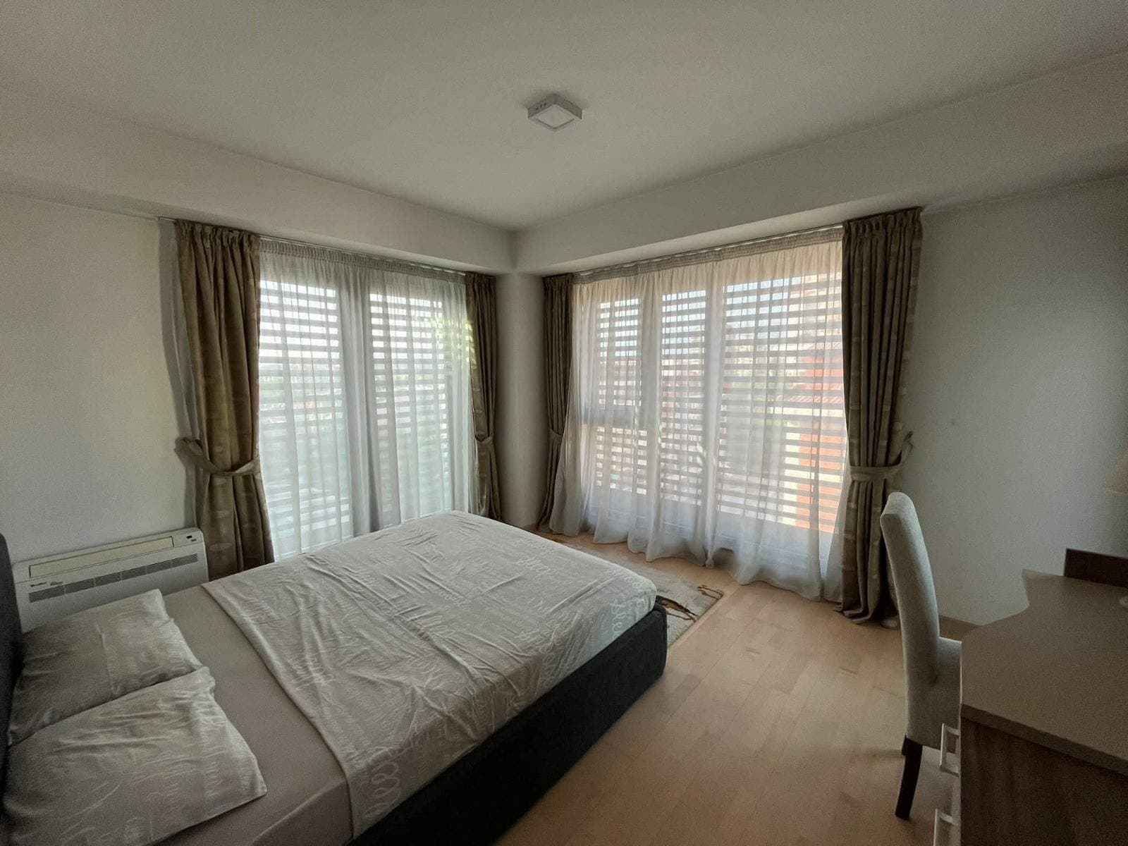 Модерно опремен стан 88м2 во Капитол - За Продажба - Аеродром - Слика 8