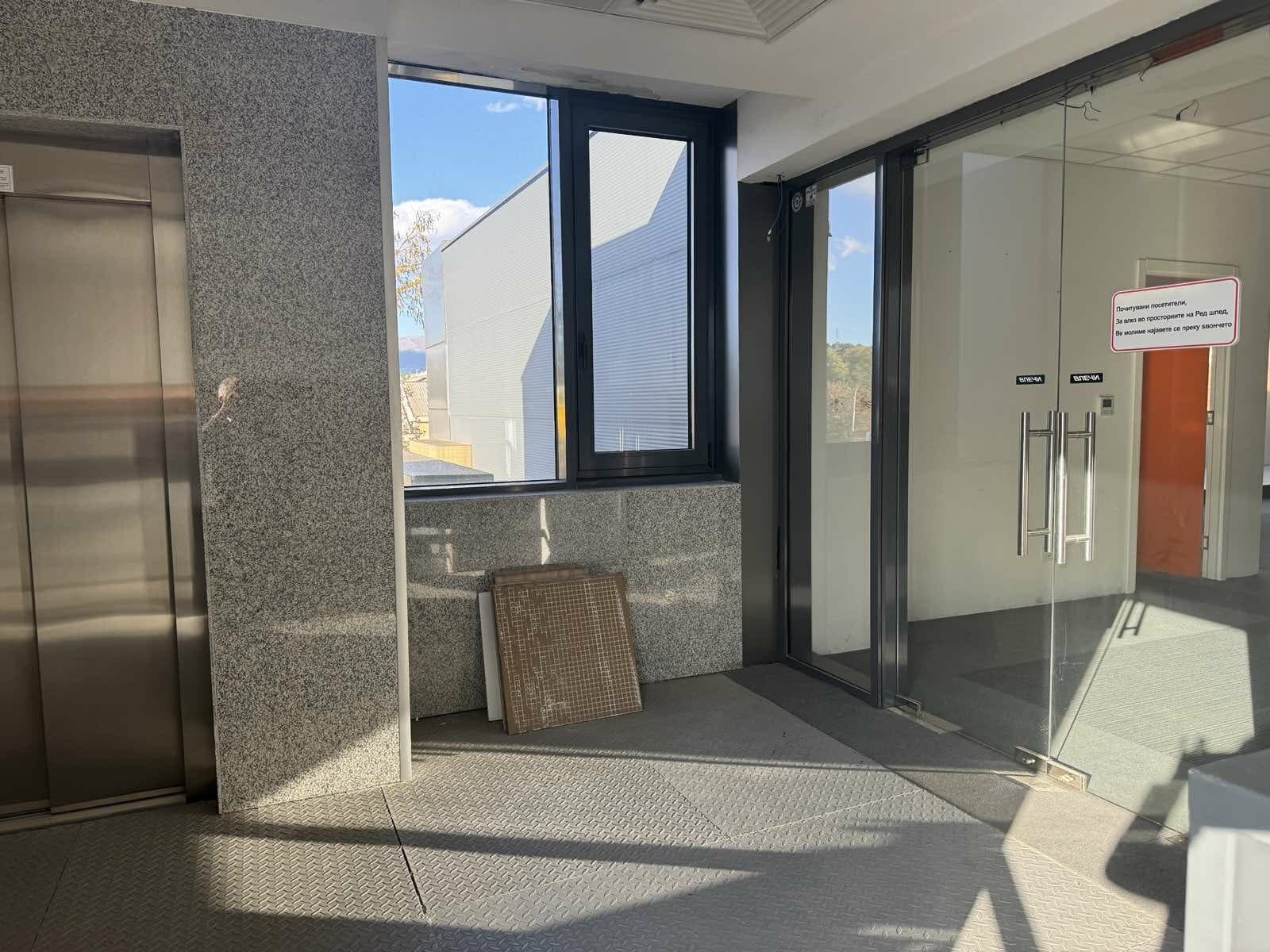 Се изнајмува деловен простор во Автокоманда - За Изнајмување - Гази Баба - Слика 6