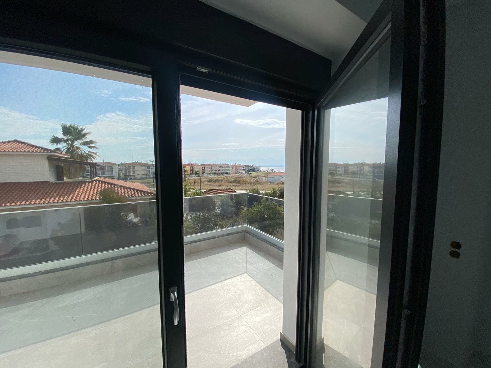 Мазонети 130м2 и 135м2 во Paralia Dionisiou - За Продажба - Грција - Слика 11