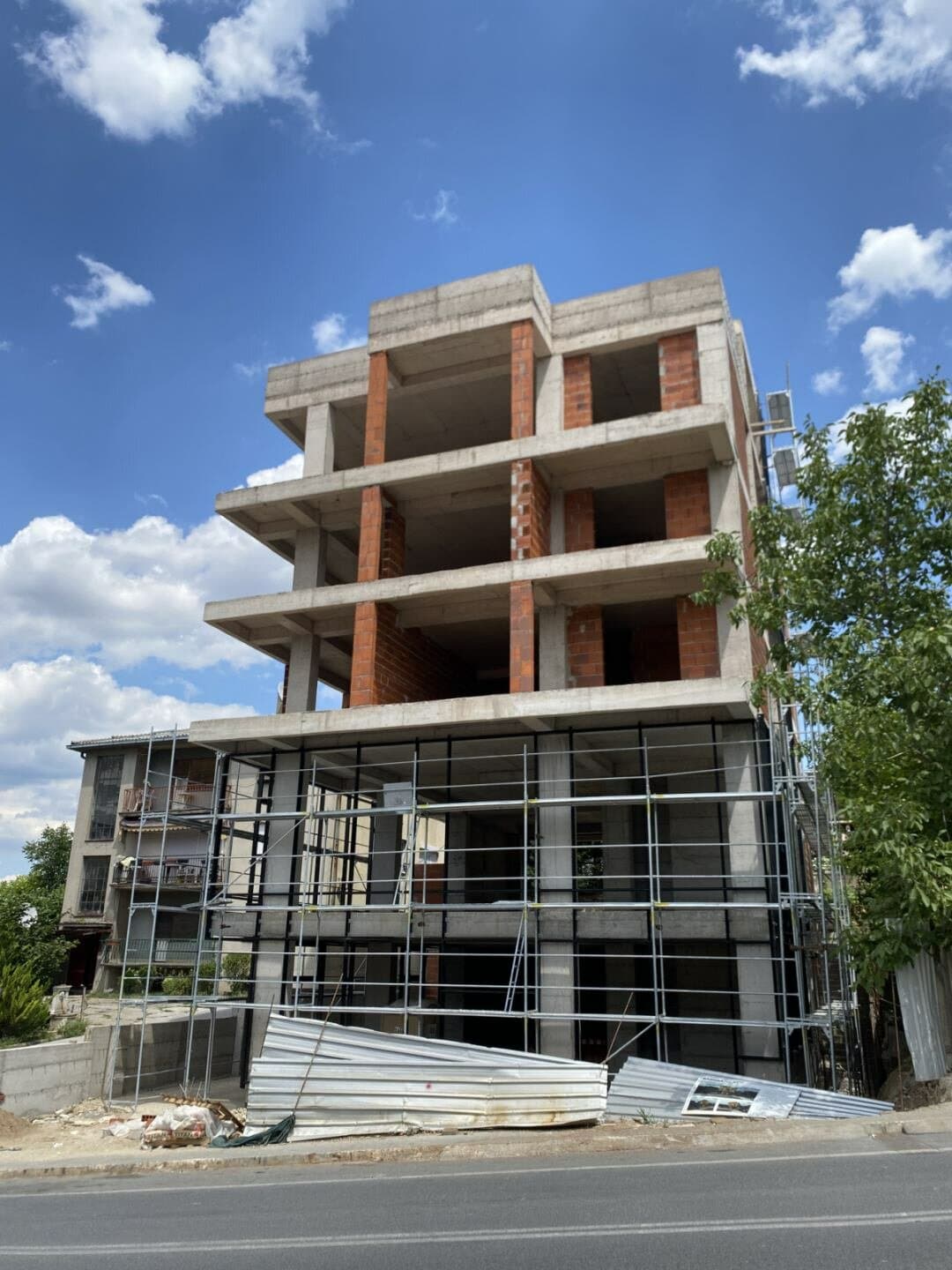 Деловен простор 225м2 идеален за аптека - За Продажба - Водно - Слика 7