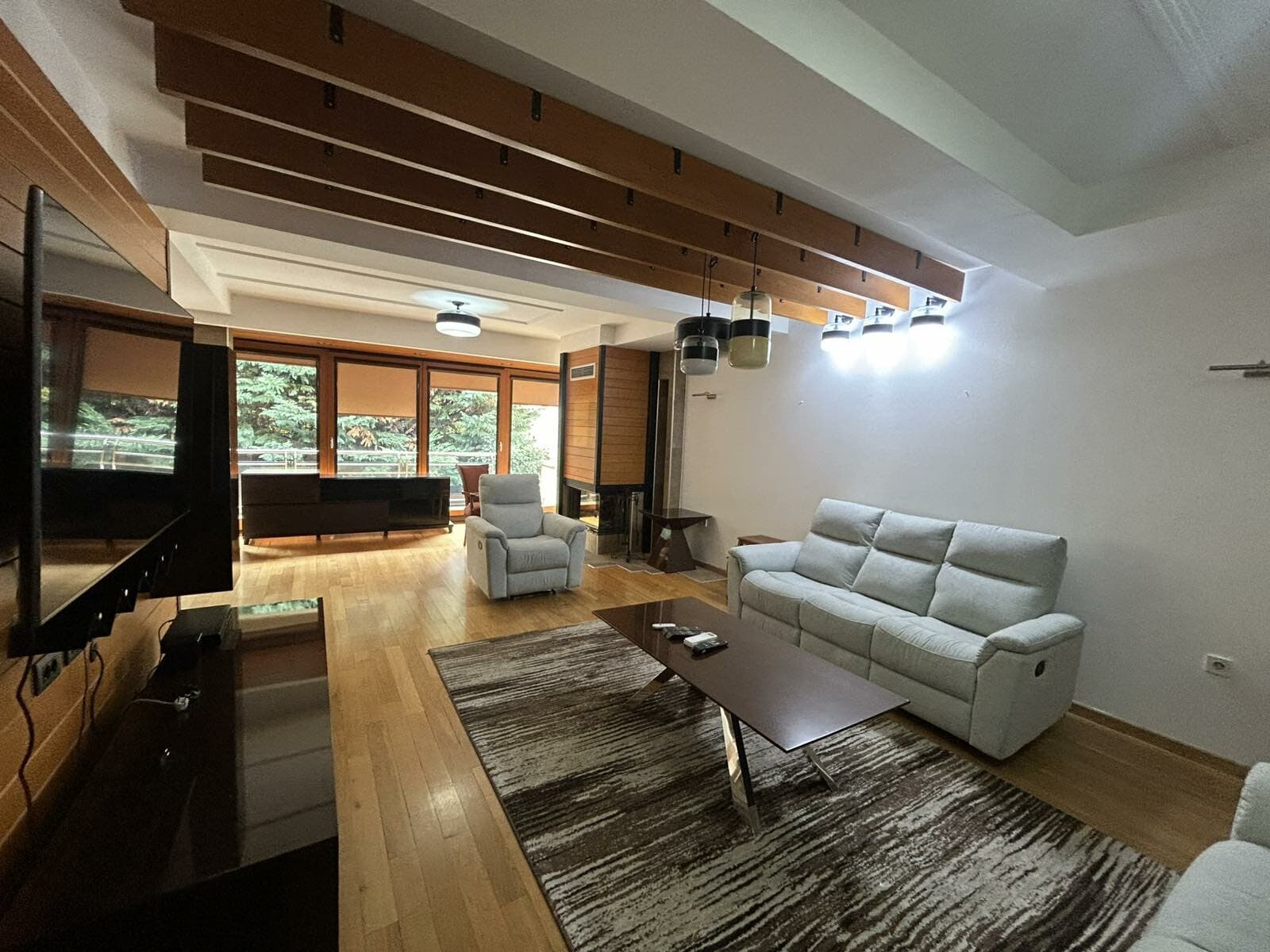 Beautiful house 300m2 with yard in Kozle - For Rent - Karposh