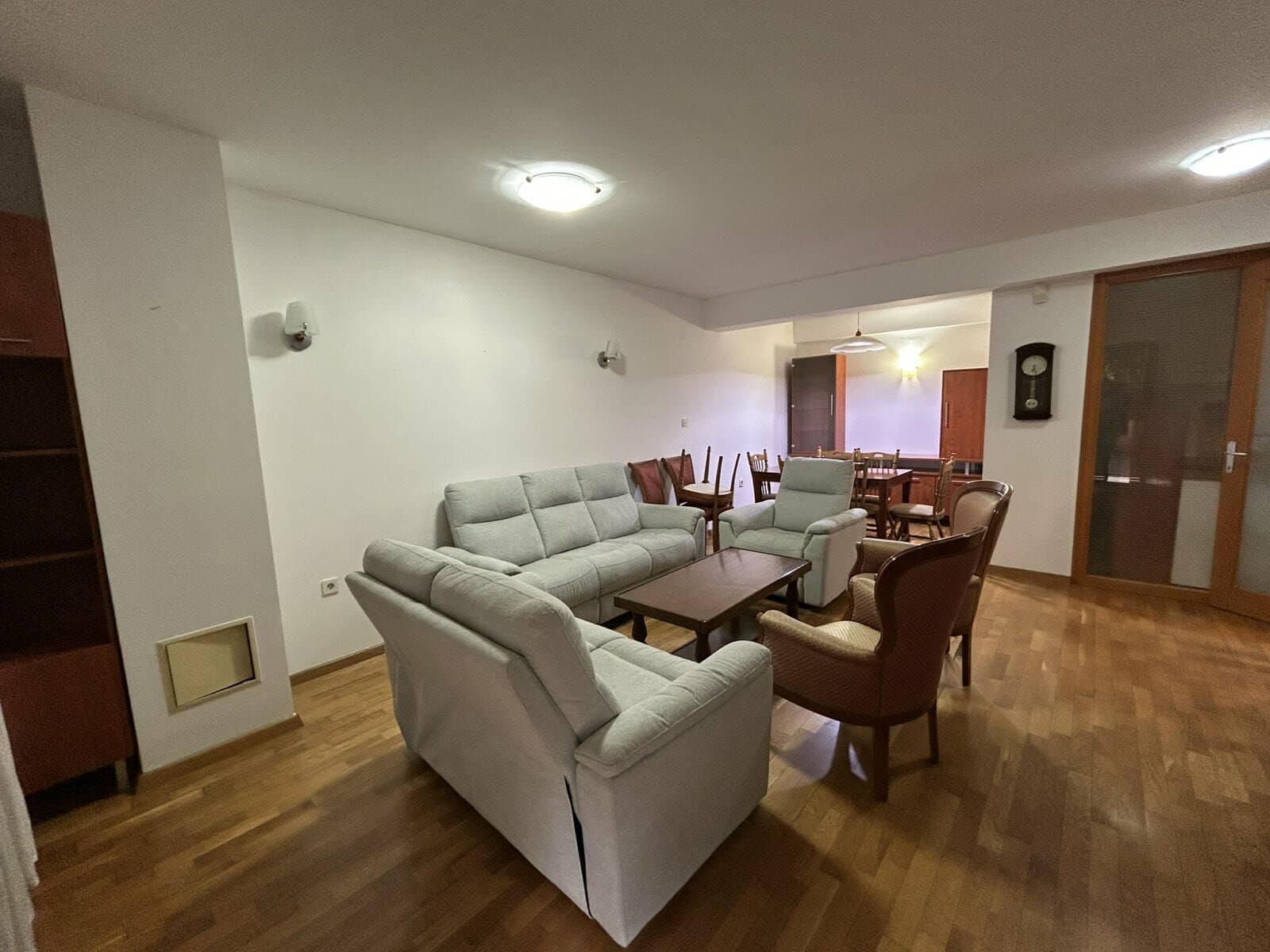 Пространа куќа 300м2 со двор во Козле - За Изнајмување - Карпош - Слика 5