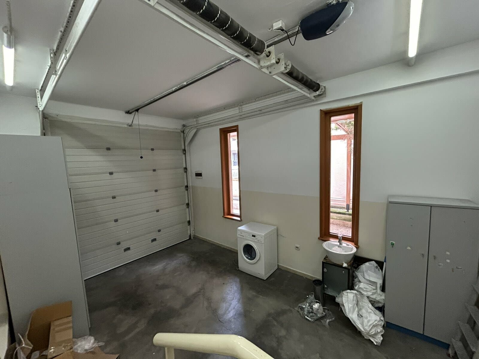 Пространа куќа 300м2 со двор во Козле - За Изнајмување - Карпош - Слика 27