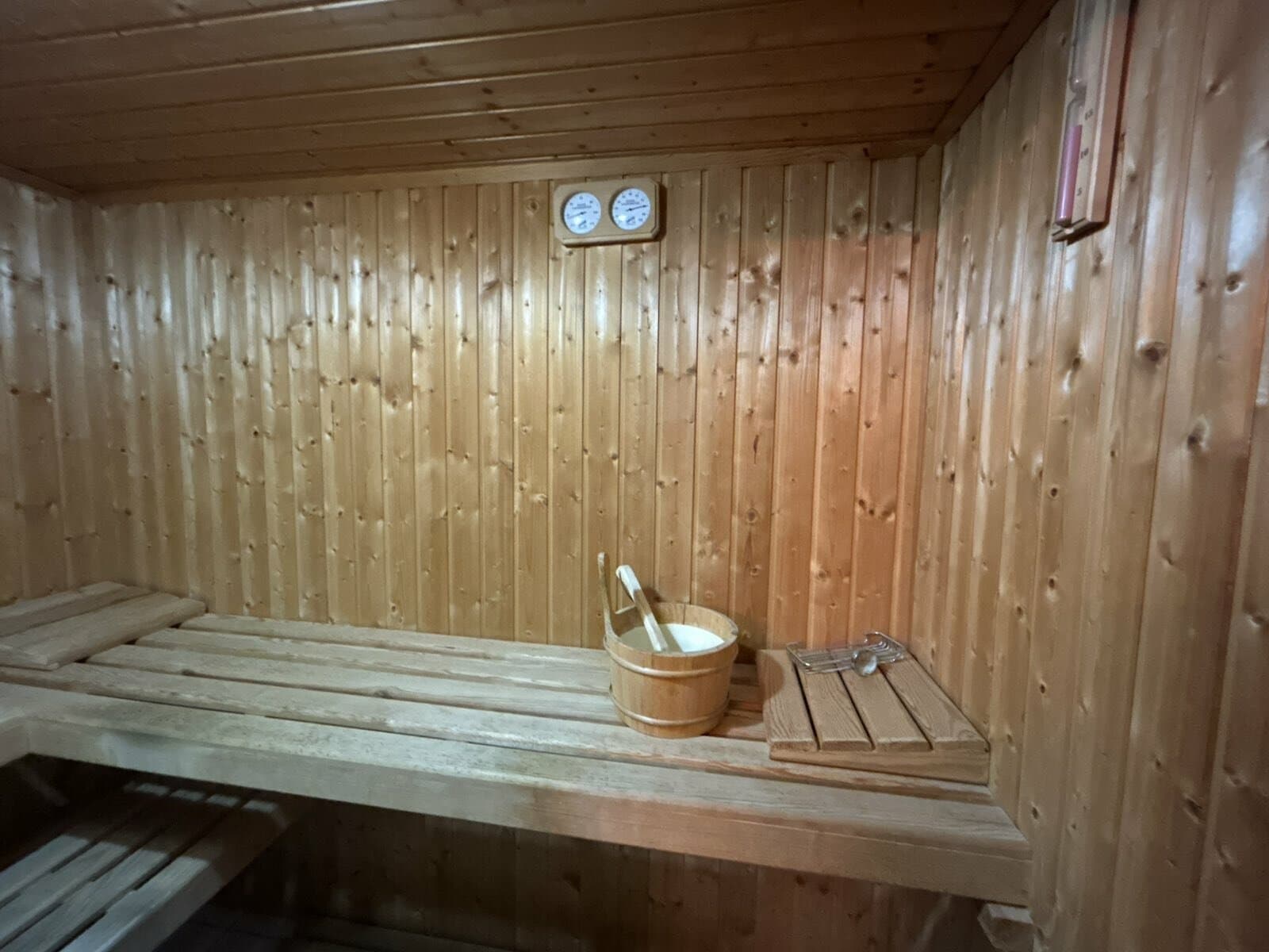 Пространа куќа 300м2 со двор во Козле - За Изнајмување - Карпош - Слика 20