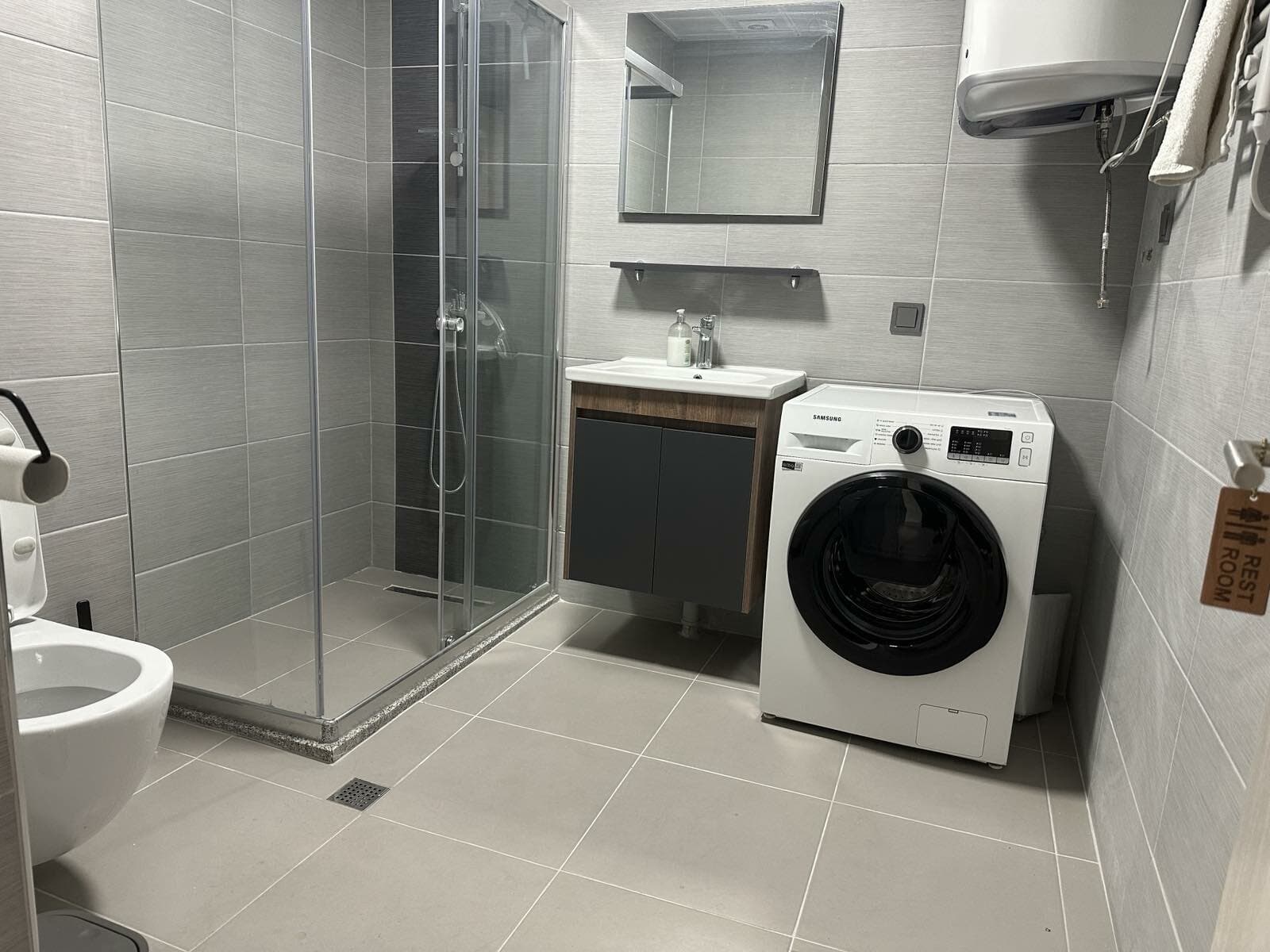 Комплетно опремен стан во Cevahir Sky City - За Продажба - Аеродром - Слика 11