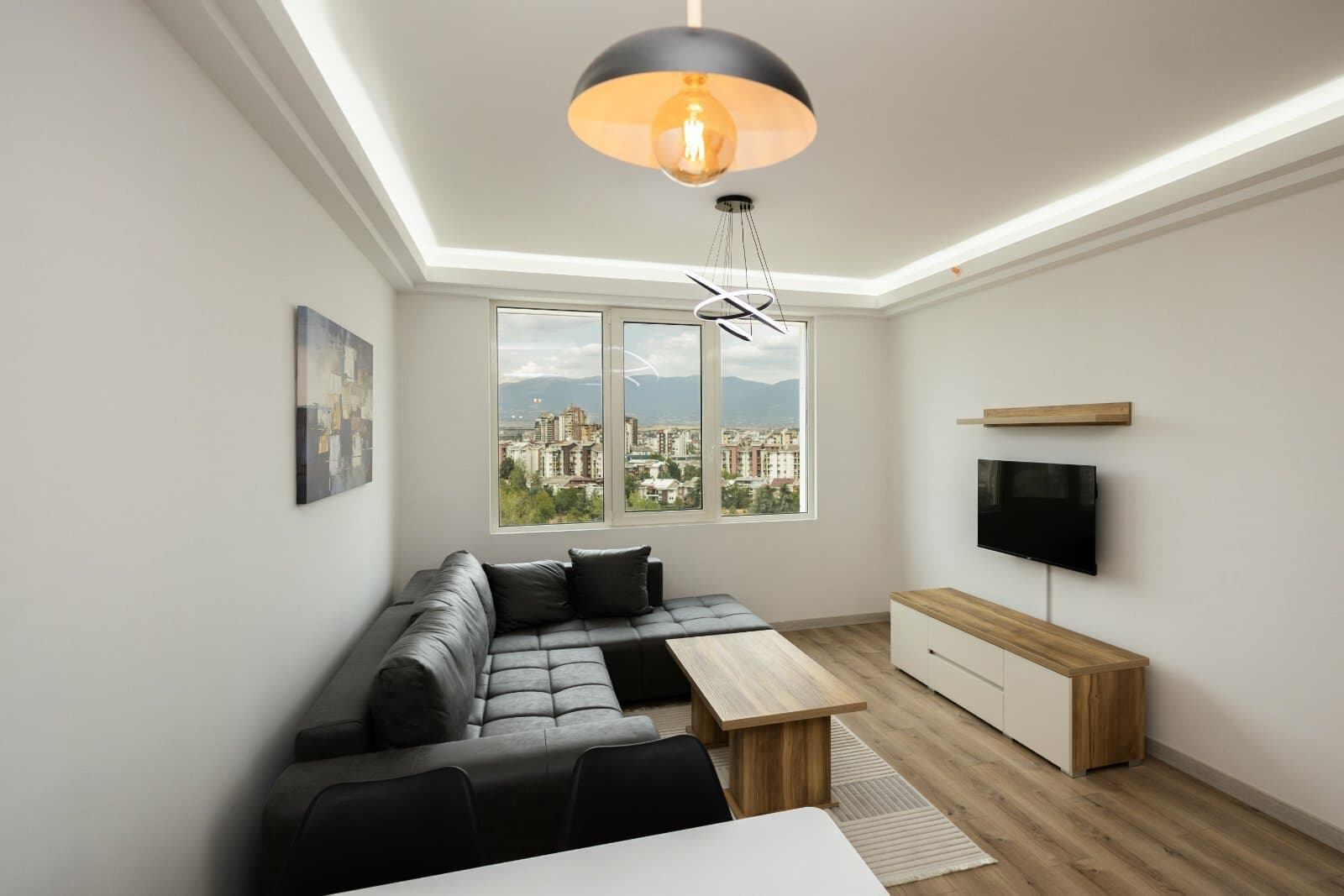 Комплетно опремен стан 66м2 во Џевахир - За Изнајмување - Аеродром