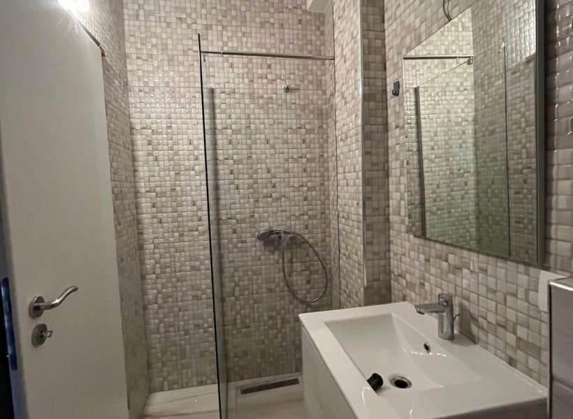 Викендица 232м2 со панорамски поглед во Маврово - За Продажба - Маврово - Слика 4