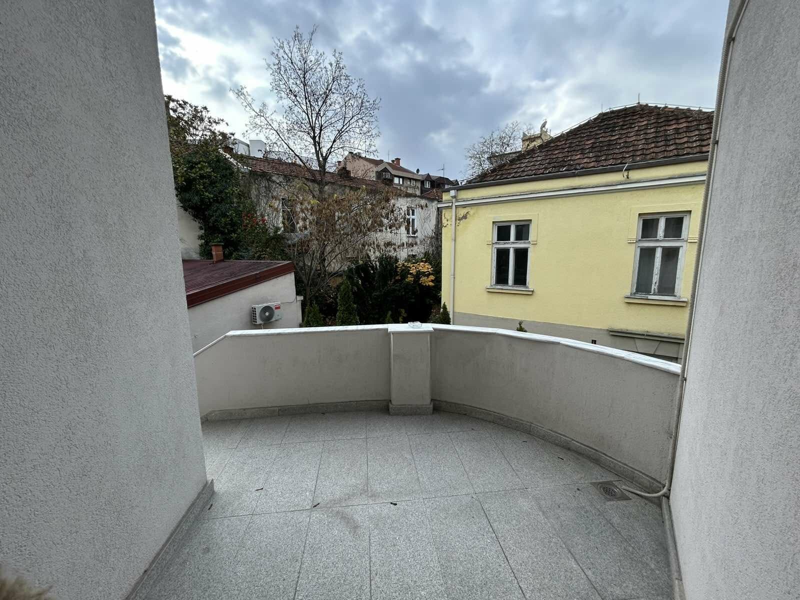 Деловен простор 317м2 во Дебар Маало - За Изнајмување - Центар - Слика 19