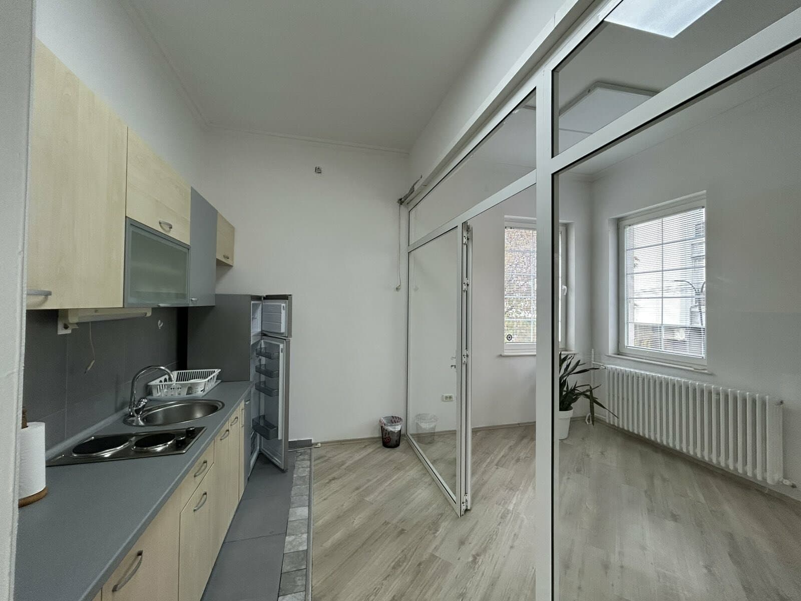 Деловен простор 317м2 во Дебар Маало - За Изнајмување - Центар - Слика 14