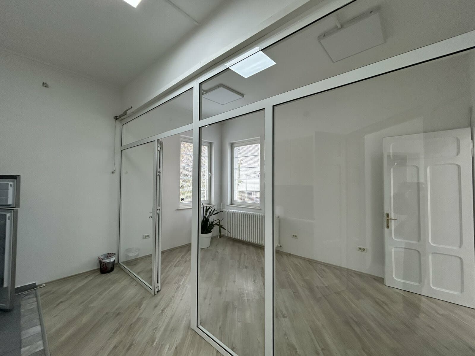 Деловен простор 317м2 во Дебар Маало - За Изнајмување - Центар - Слика 7