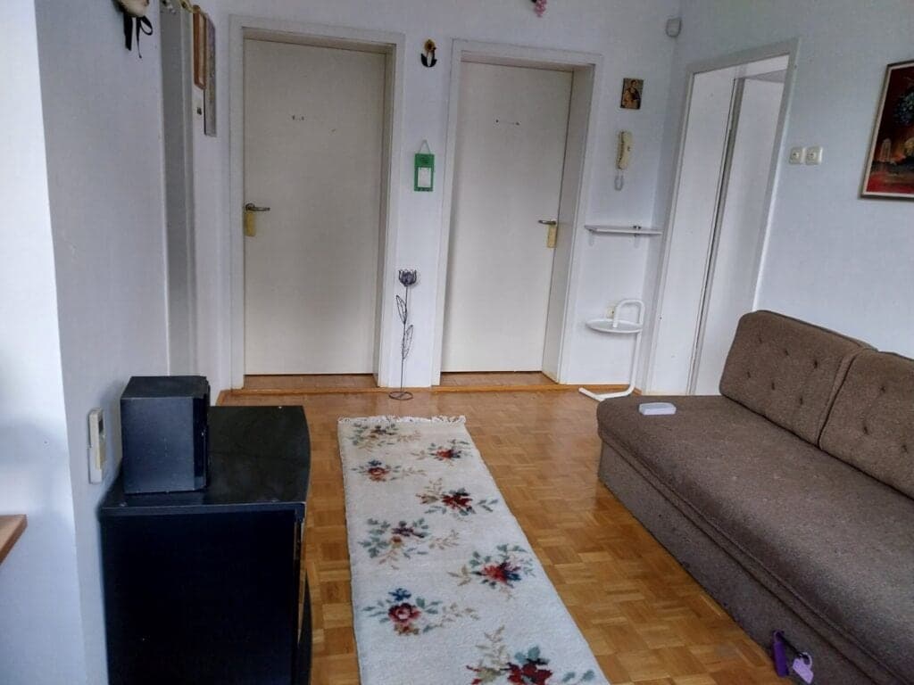 Куќа 150м2 со двор на Водно - За Продажба - Скопје - Слика 5