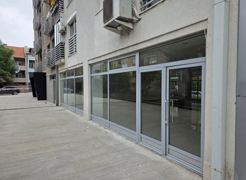 Се продава деловен простор во Црниче - 3