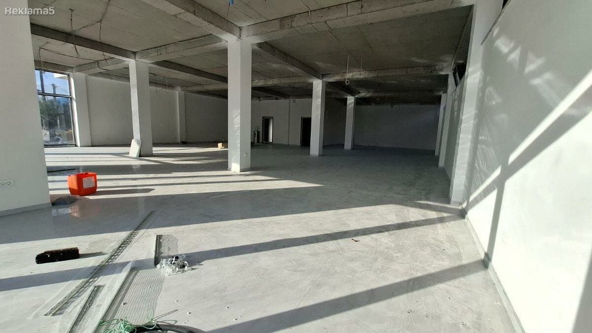 Магацин 960м2 во Визбегово - 2