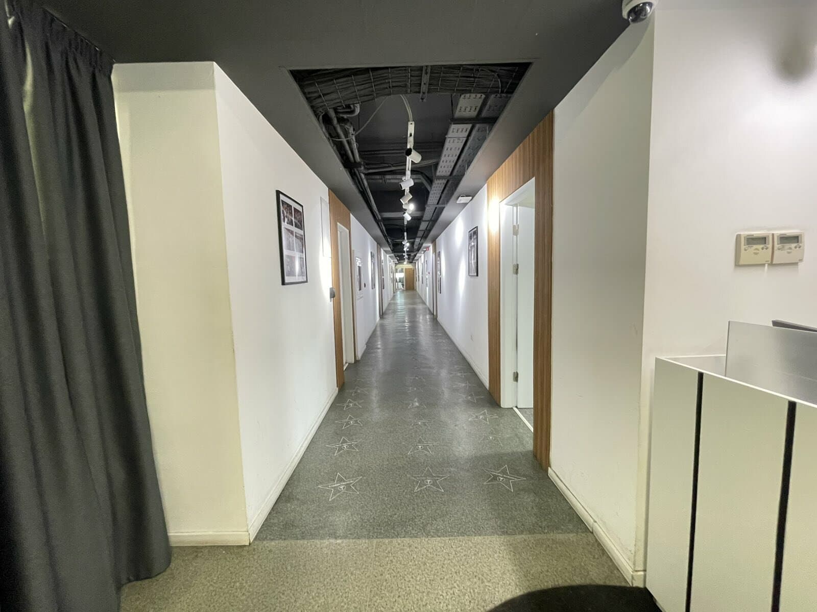 Се изнајмува деловен простор во бизнис центар - За Изнајмување - Карпош - Слика 10