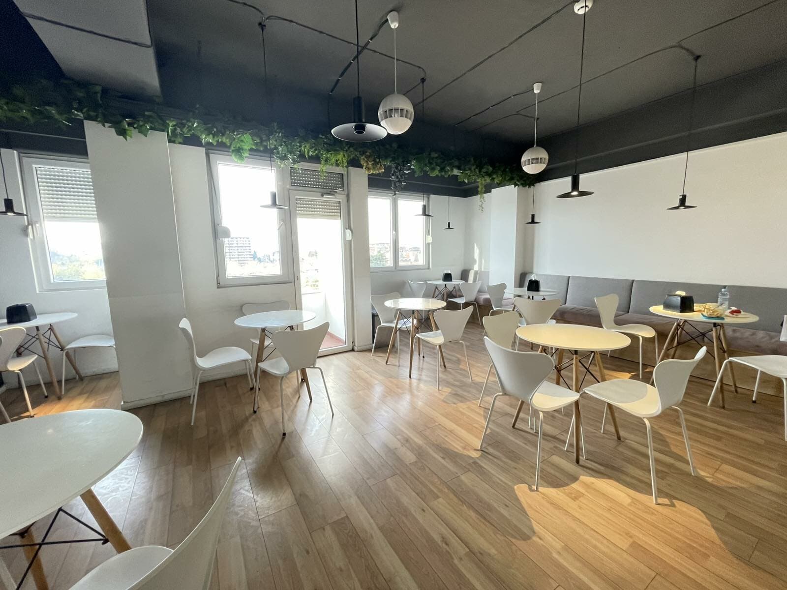 Се изнајмува деловен простор во бизнис центар - За Изнајмување - Карпош - Слика 5