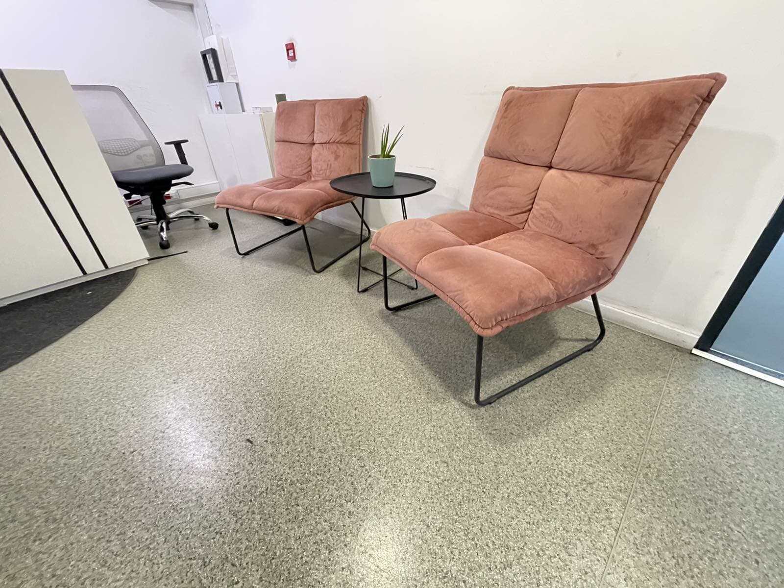 Се изнајмува деловен простор во бизнис центар - За Изнајмување - Карпош - Слика 8