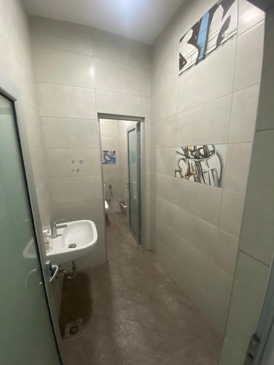 Се изнајмува деловен простор на 2 нивоа - За Изнајмување - Центар - Слика 9