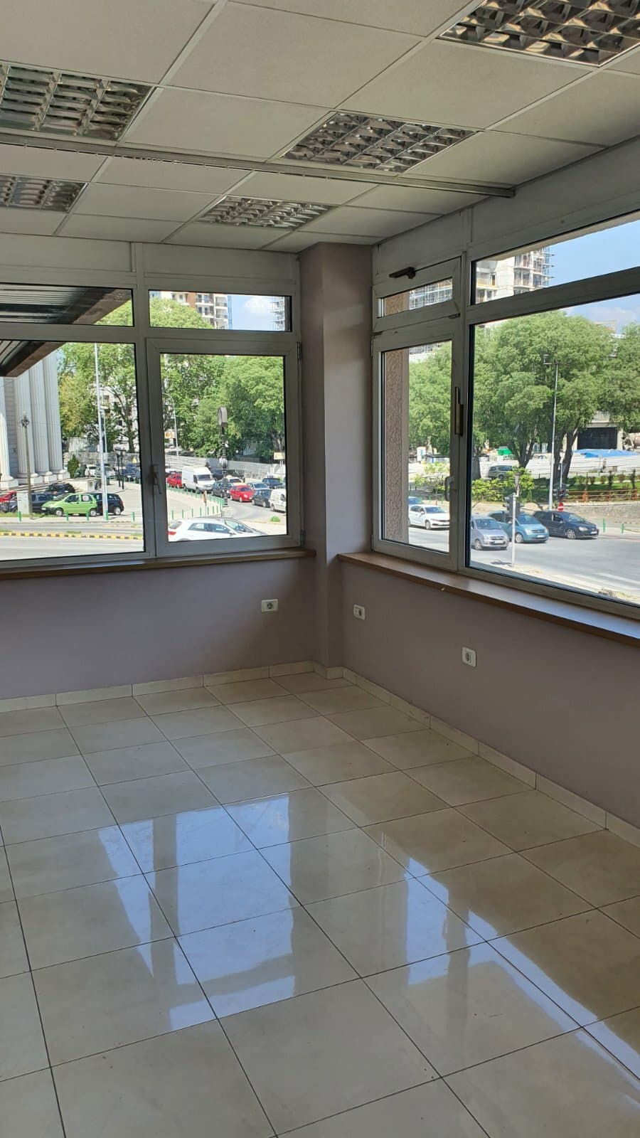 Business space of 20m2 for rent in the Center - For Rent - Centar - Image 2